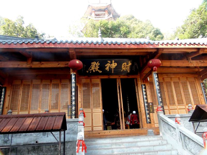 泸山最大的建筑群光福寺