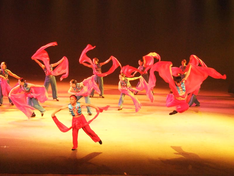 金秋乐中老年舞蹈大赛上的金奖黄河 - 南部