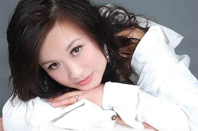 天上仙女美,人间雪儿靓----------蓬安美女周雪儿写真集