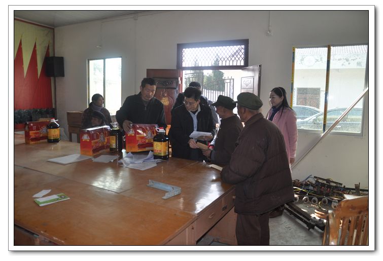 蓬安县旅游局、景区管理局干部职工深入鲜店乡