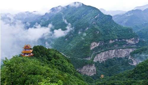 山旅游攻略 石膏山风景区位于山西省晋中市灵石县南关镇峪口村