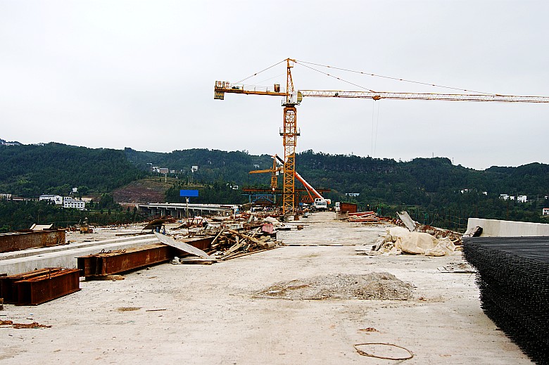 达巴高速公路土桥段和通河特大桥建设进展(11