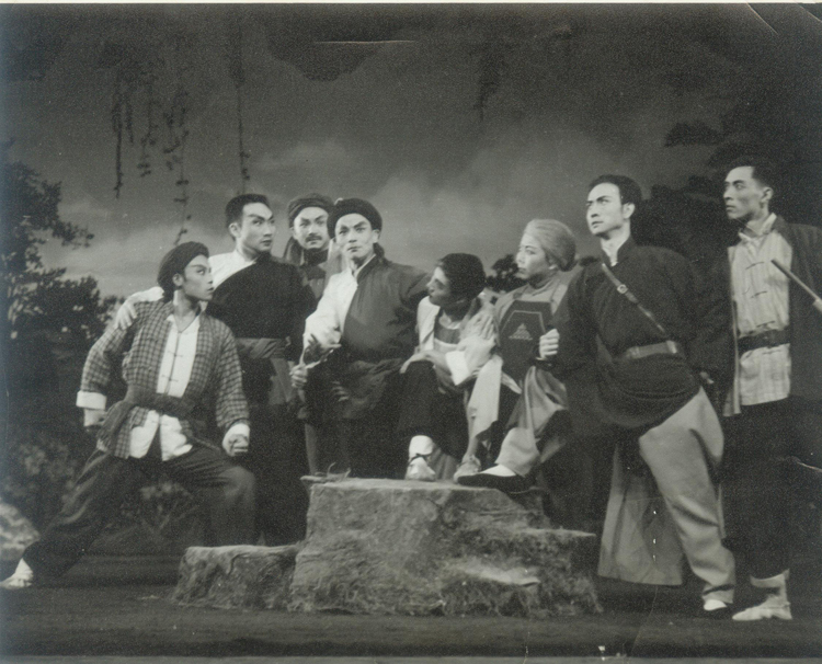 73年在四川剧场出演的《杜鹃山》中饰"温其久.jpg