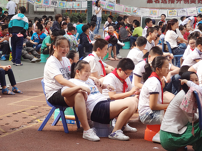 5月30月 南充市涪江路小学"爱 阳光 幸福"庆六.一颁奖