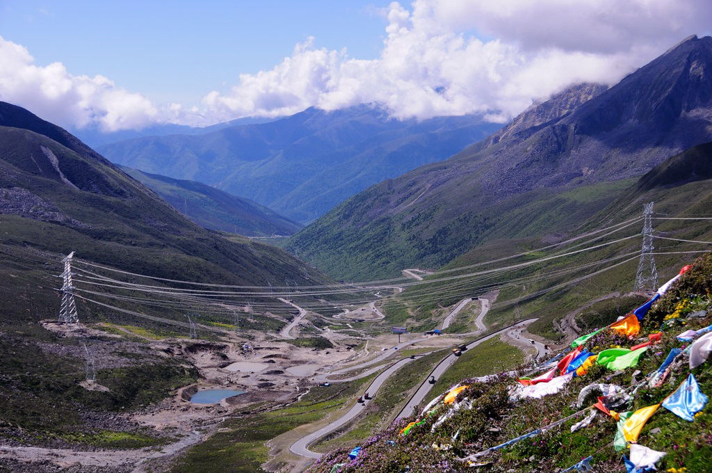 康巴第一关折多山风光