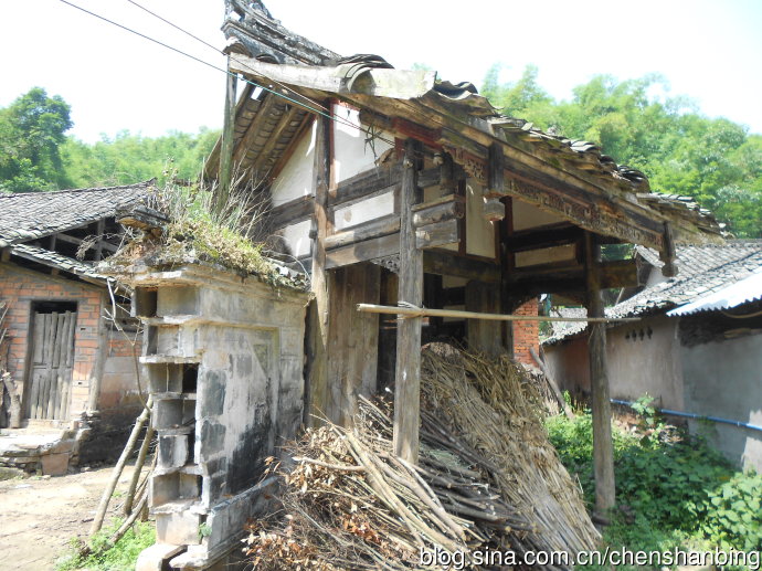 留住历史的印迹——龙门子里外的龙门阵