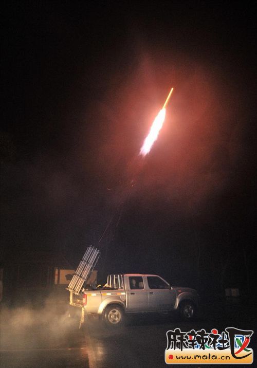 窗外又在下雨了, 原来是人工增雨驱雾霾。我是