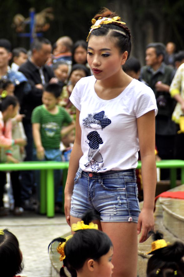 天性感啊,这个确实是性感美女下凡到蓬安,我不爷爷沙滩4咪美子图片