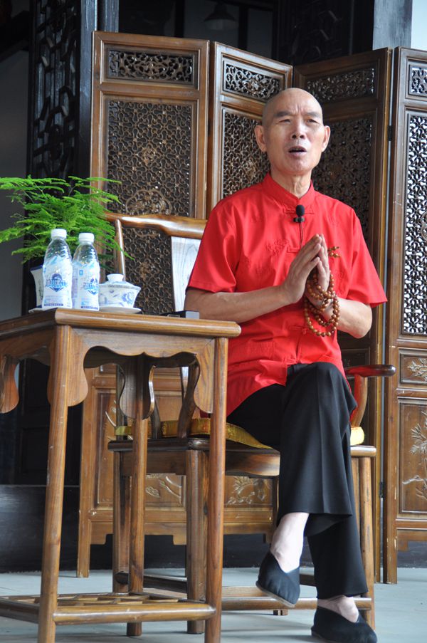 著名古镇表演艺术家李伯清先生在蓬安周子评书豹色美女诱图片