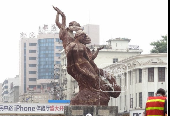 南充五星花园丝绸女神雕塑小样出炉是你记忆中的女神