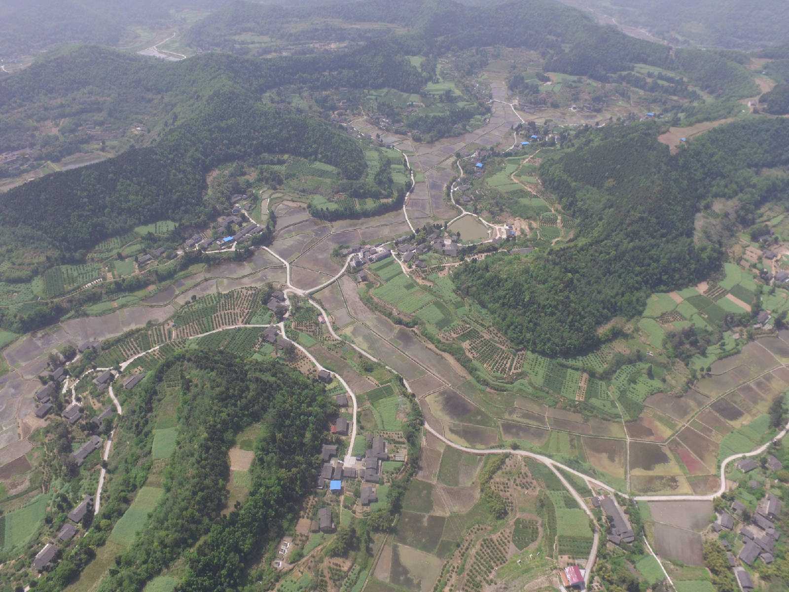 [群众呼声-问政四川] 美丽乡村行之航拍纪公庙村