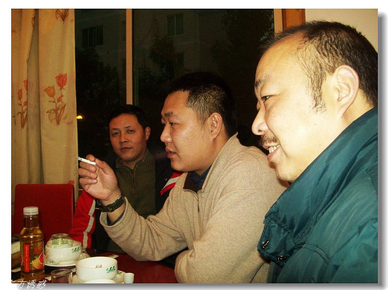 Ƭ 053.jpg