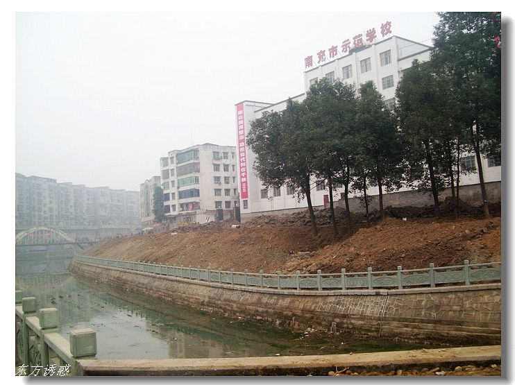 Ƭ 054.jpg
