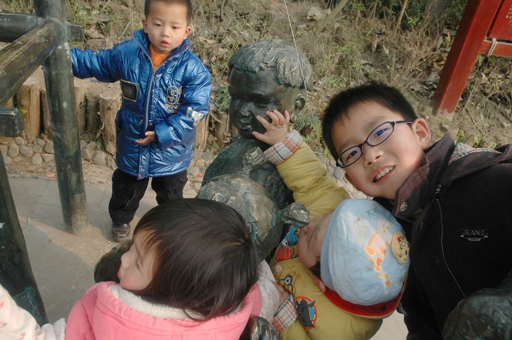 2010217 172.jpg