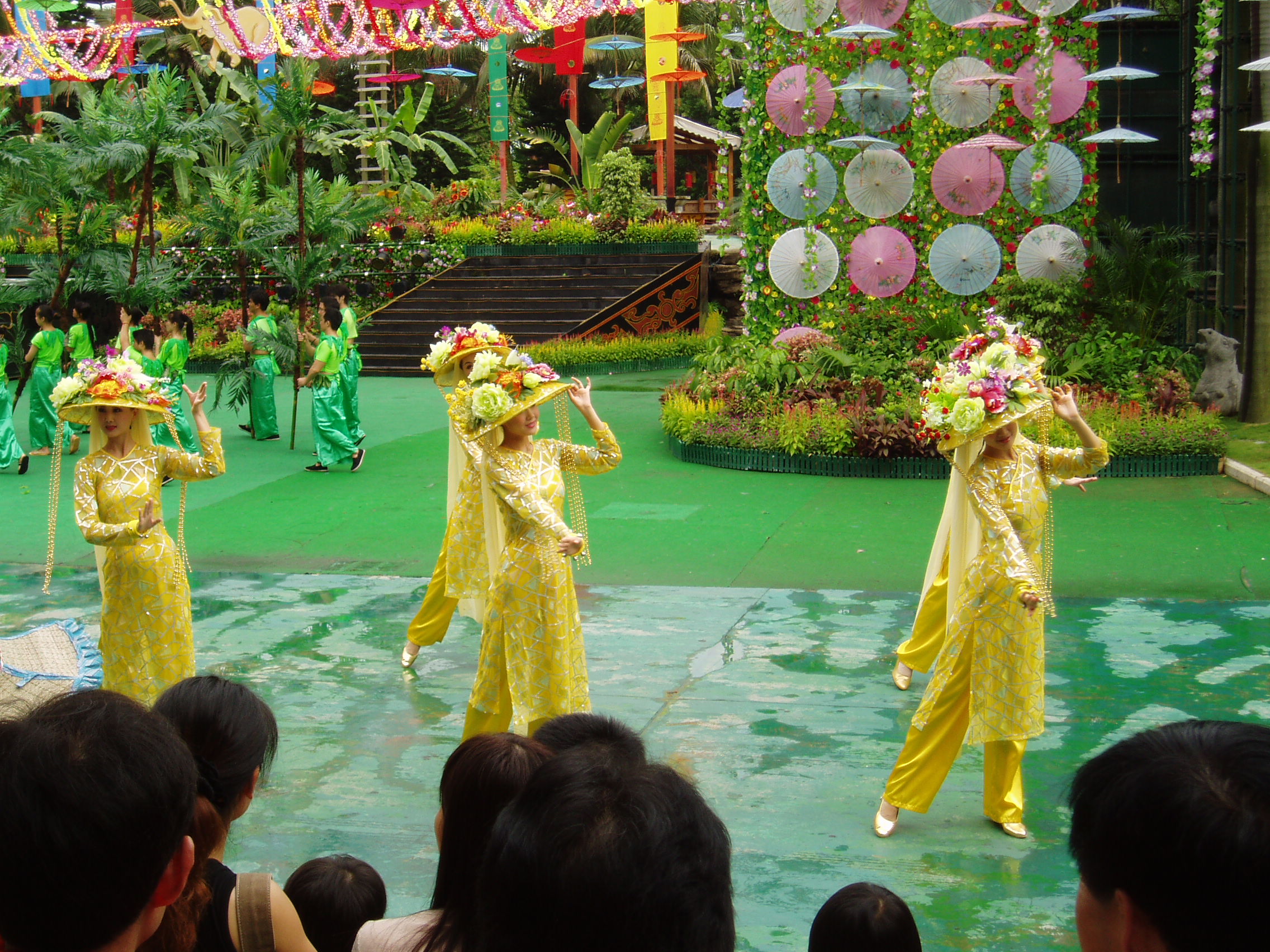 Ƭ 054.jpg