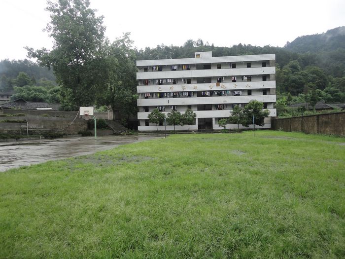 2010年7月雨后双河中学-营山论坛-麻辣社区 四川第一