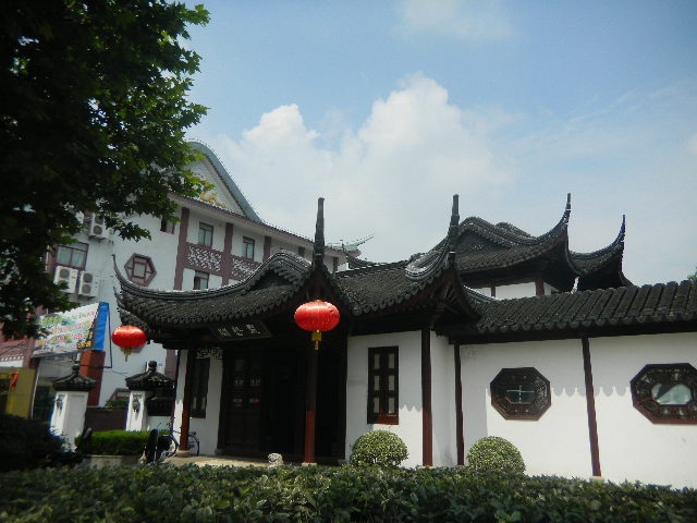 Ƭ 183.jpg
