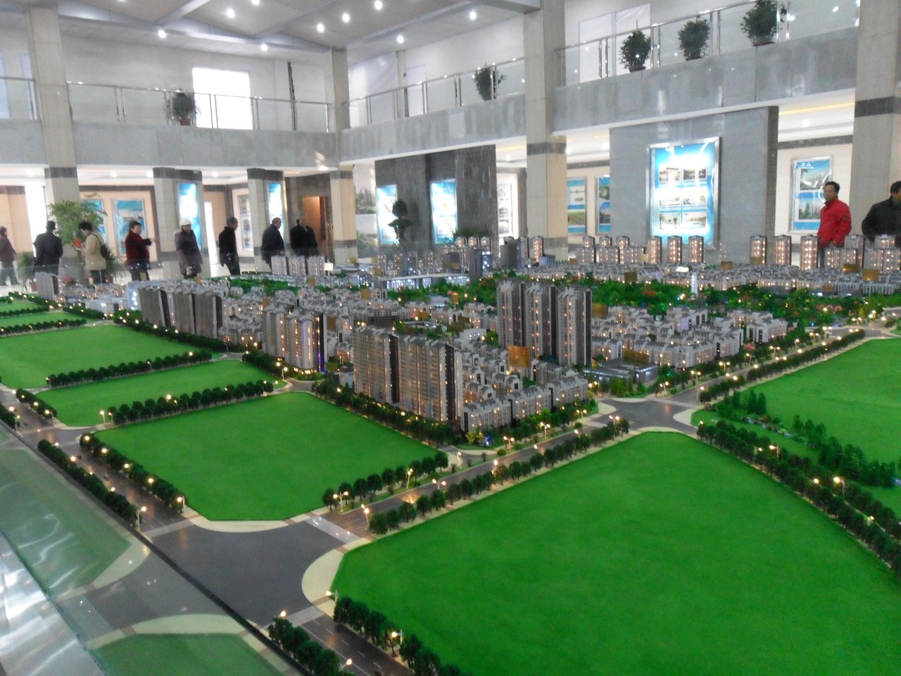 Ƭ 067.jpg