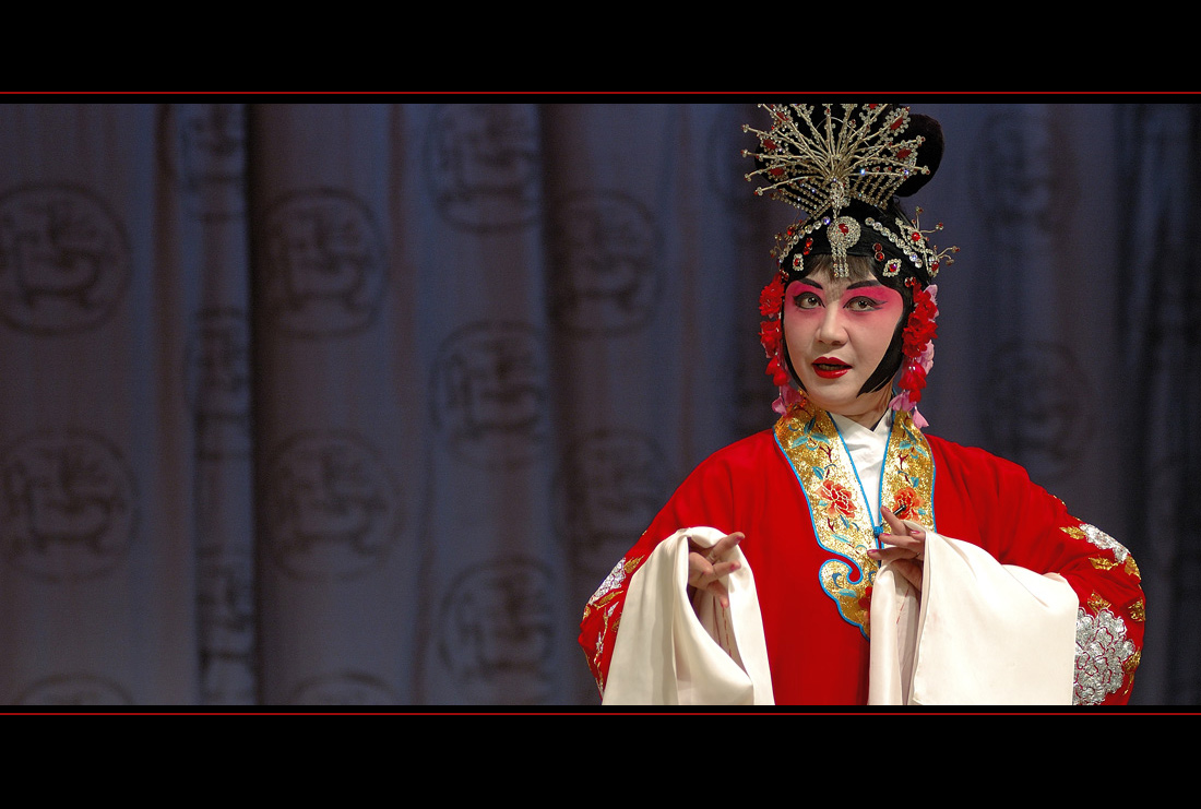 成都艺术剧院京剧团〈望江亭〉剧照