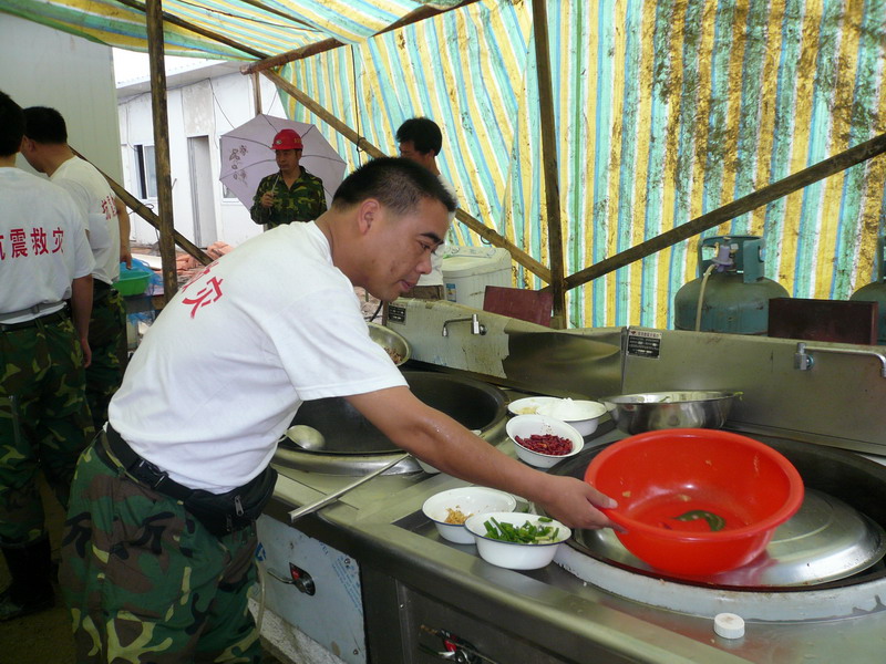 马不停蹄 投入卫生防疫保障工作.jpg