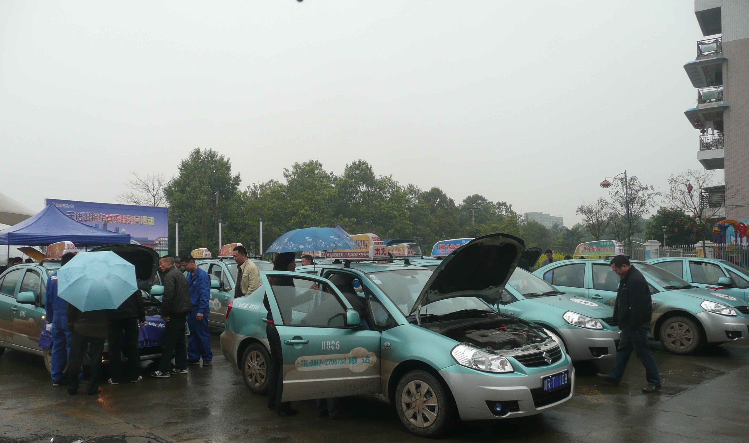 南充出租汽车车主笑惨了!