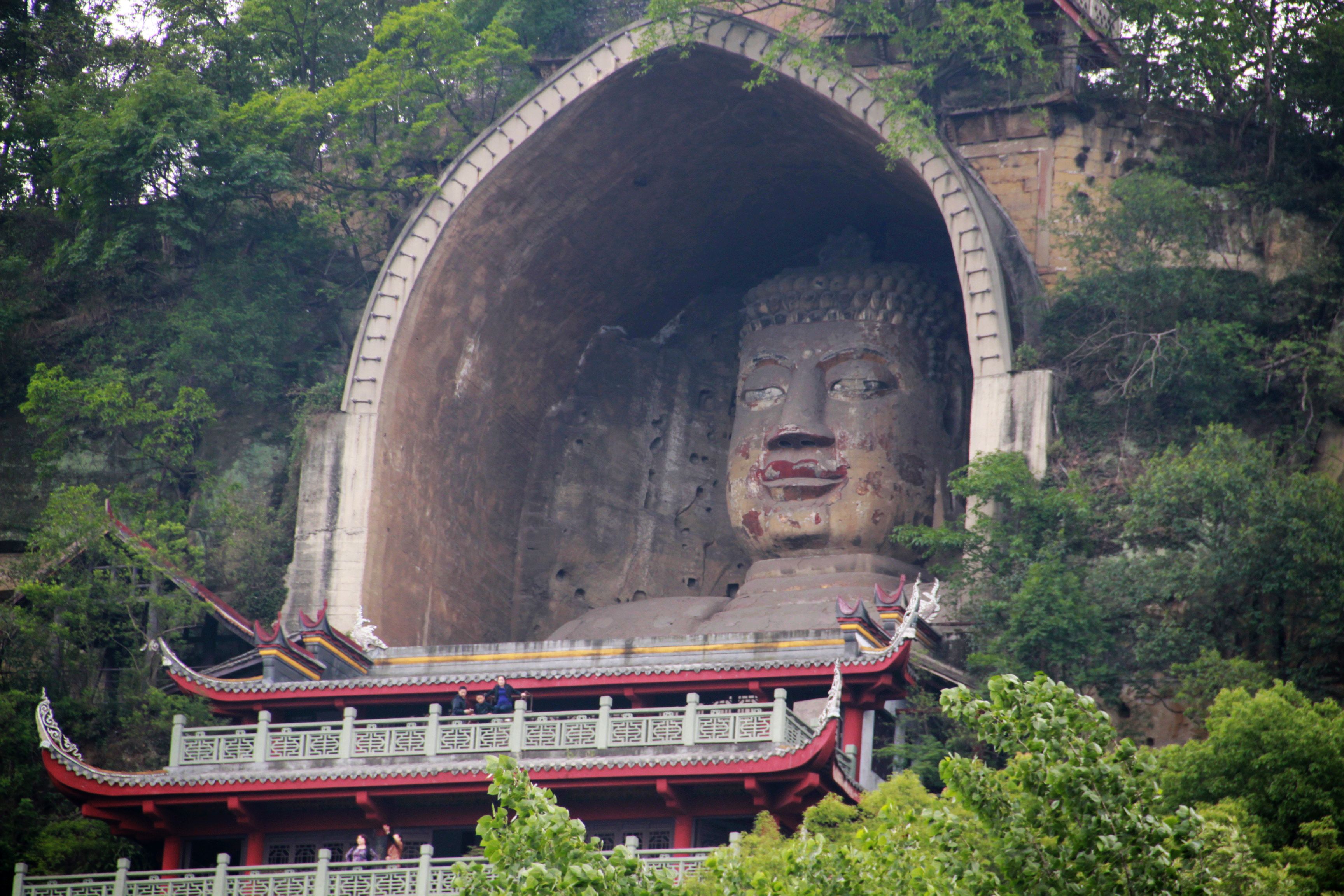 四川荣县大佛图片