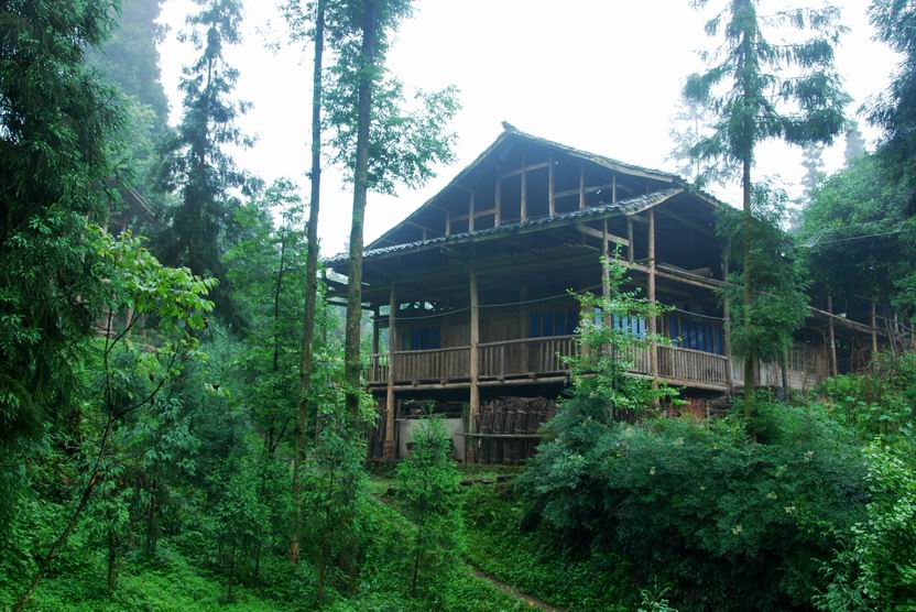复兴村 瓦屋山麓与世隔绝的羌风楚韵