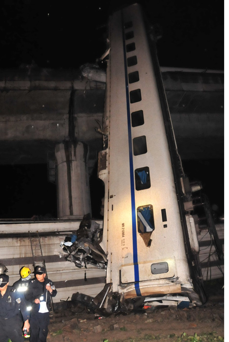 温州高铁事故惨不忍睹图片