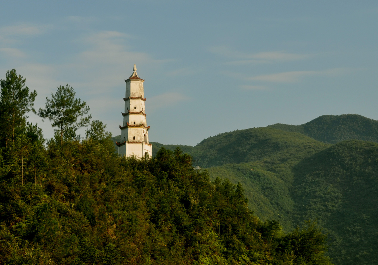 镇龙古塔