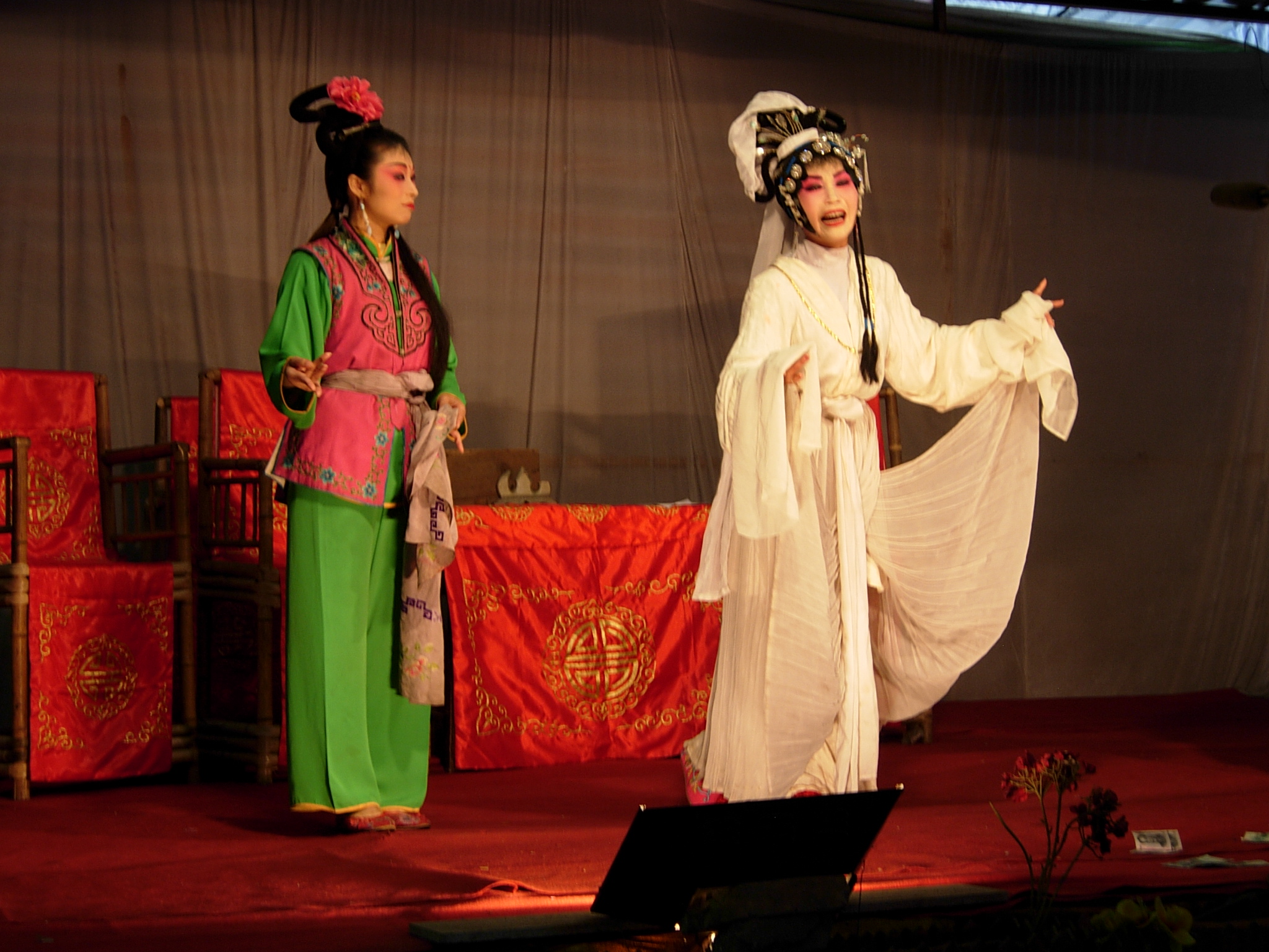 百家班演出血手印剧照
