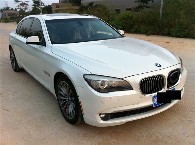 65万出售自用2010年新款宝马750li进口豪华轿车一台