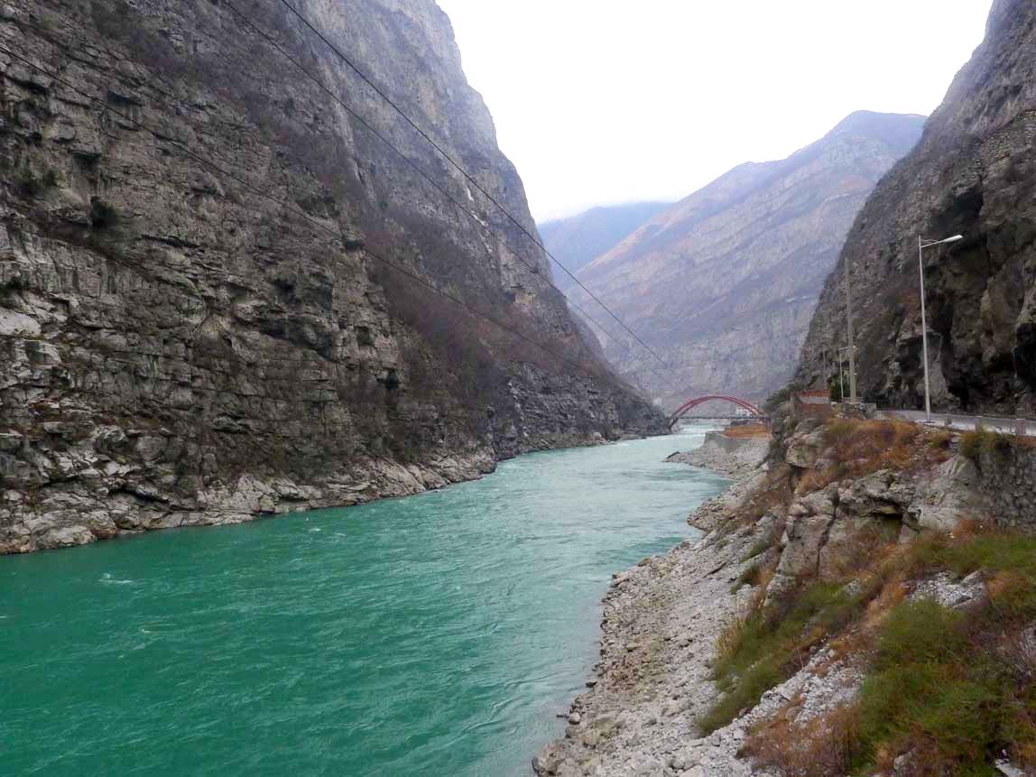 大渡河峡谷风光