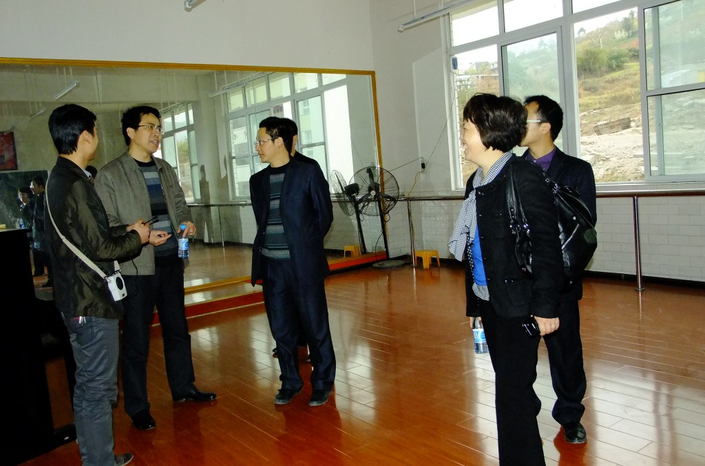 南江四中校园文化建设获好评