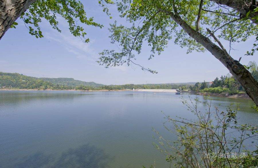 看了黑池村聚居点才知道什么叫住的幸福!呵呵