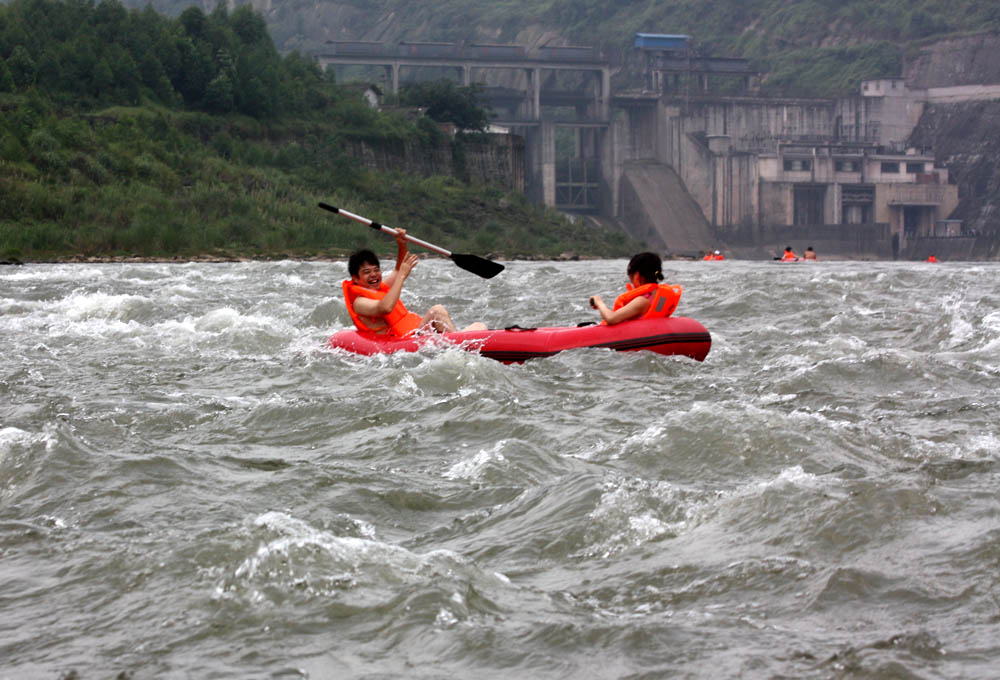 6月2号犍为桫椤湖茉莉香都漂流烧烤邀约同行