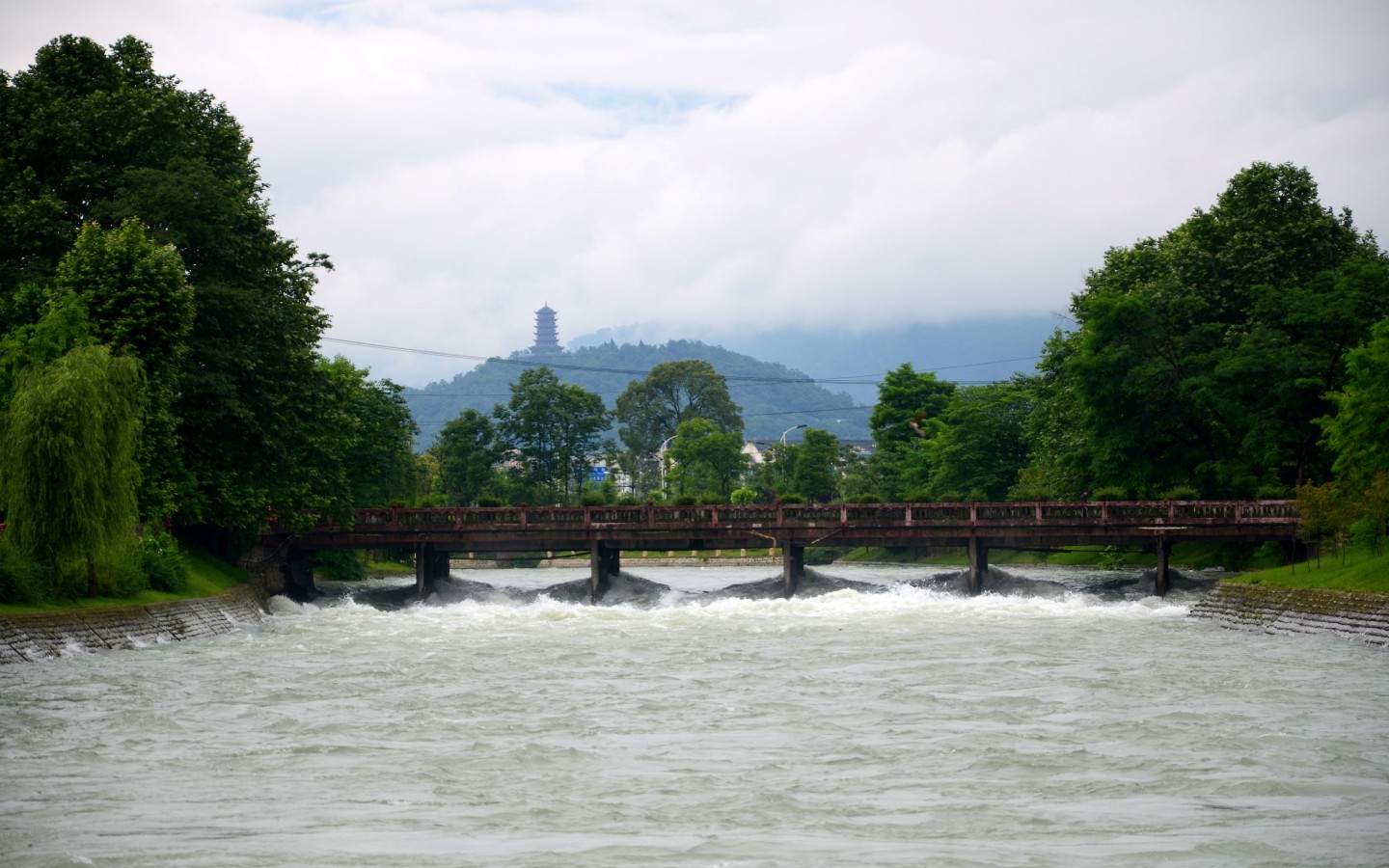 頤湖晨曦(攝於都江堰壹街區)-都江堰論壇-麻辣社區 四川第一網絡社區