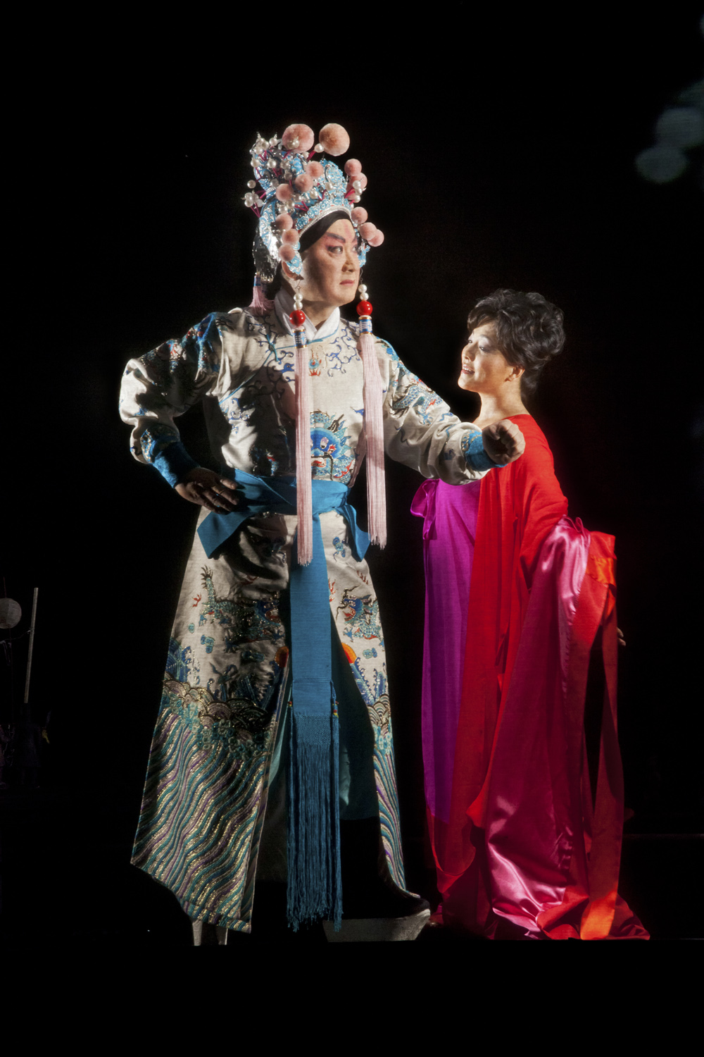 新歌剧《凤仪亭》剧照 沈铁梅 饰 貂婵  江其虎 饰 吕布  摄影:julia