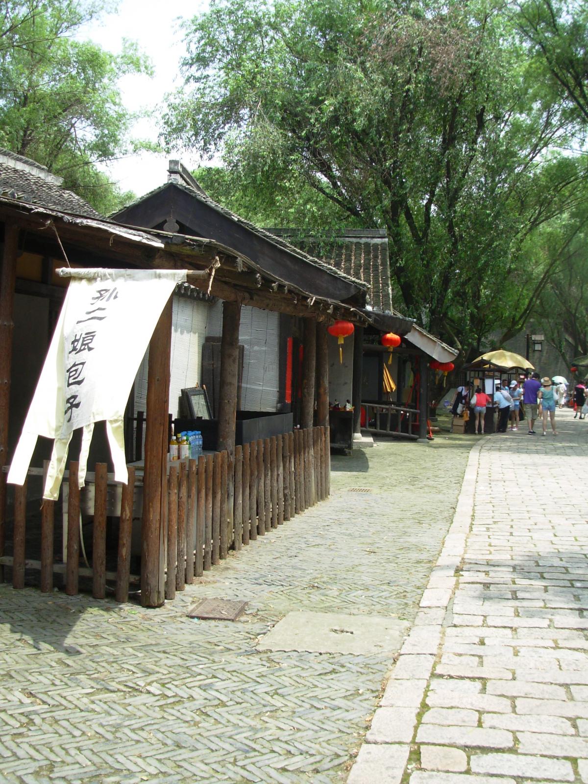 191544_13096919058bkk[1].jpg