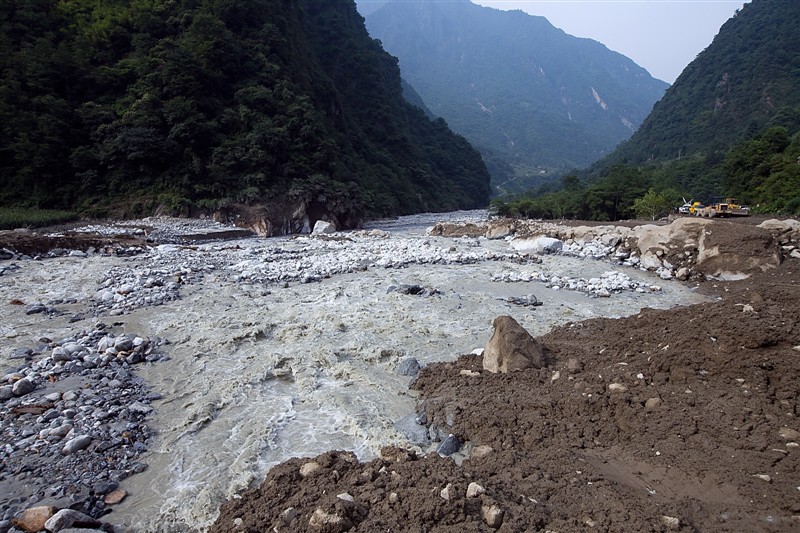 草科乡田湾河景区图片