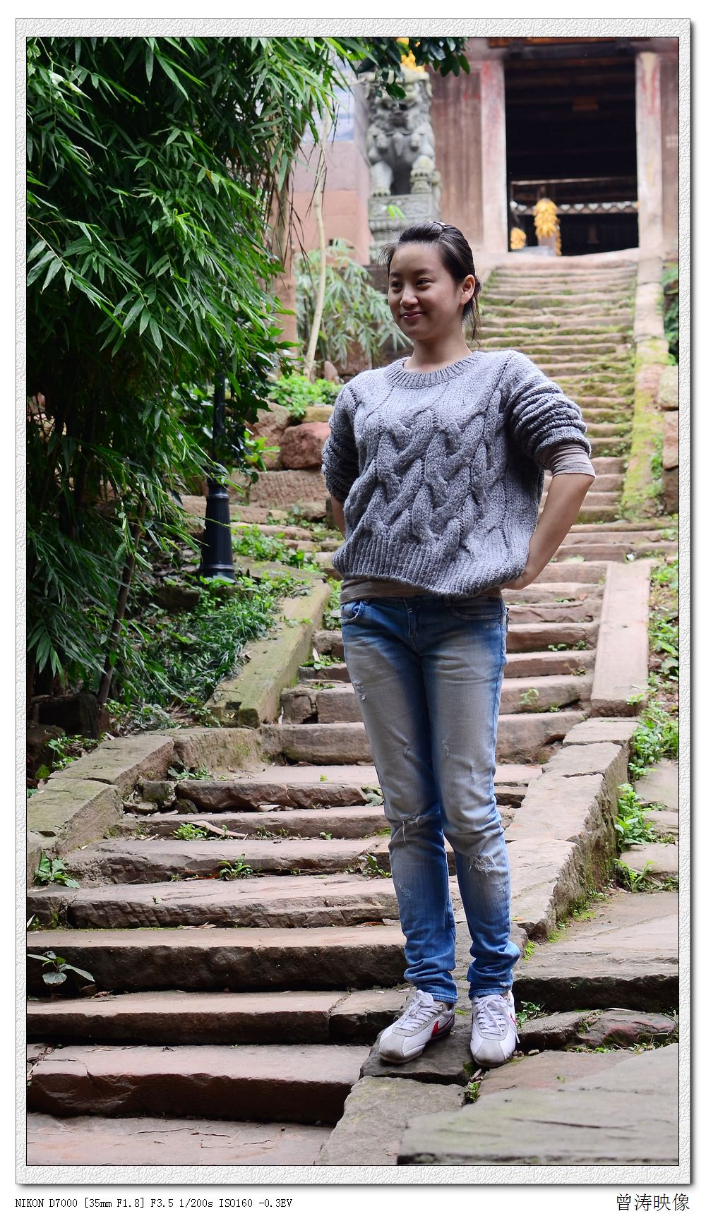 外拍美女小魏一