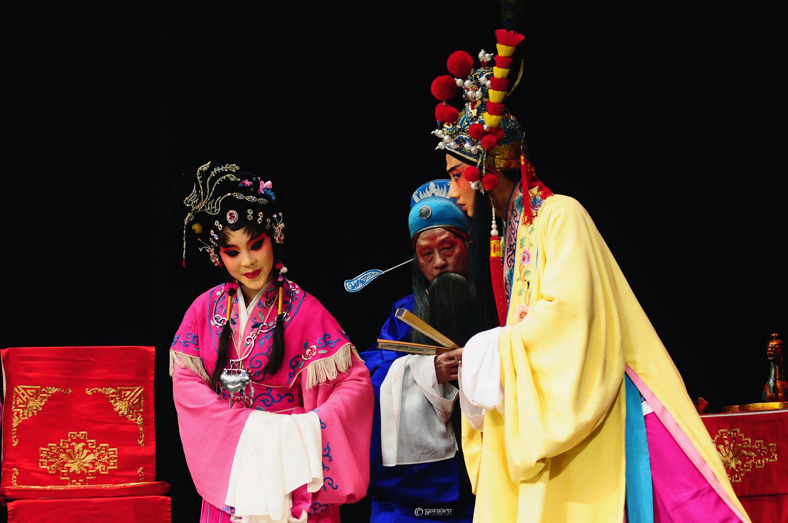 150439ohz8o0h01evoi70x.jpg