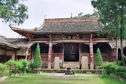 據《閬中縣誌》記載,永安寺始建於唐,宋治平,元至順,明嘉靖年間