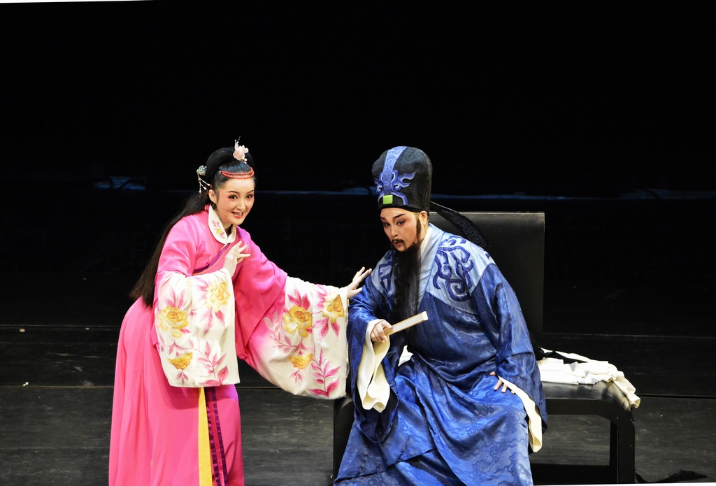 国家舞台艺术精品-浙江小百花越剧团演出  梁山伯与祝英台>>图片报导!