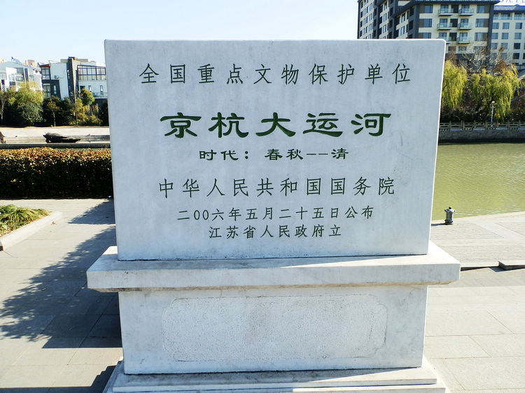 nEO_IMG_PC090442.jpg
