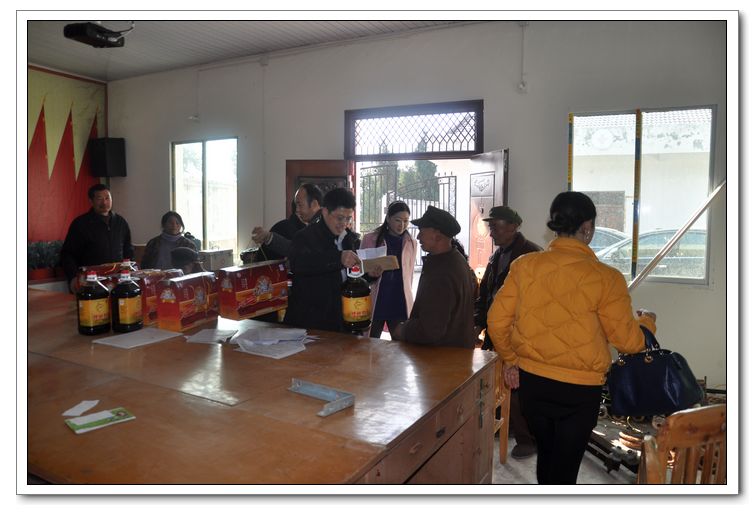 蓬安县旅游局、景区管理局干部职工深入鲜店乡