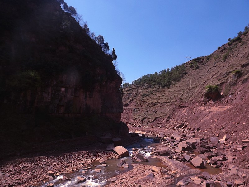DSCF1325_.jpg