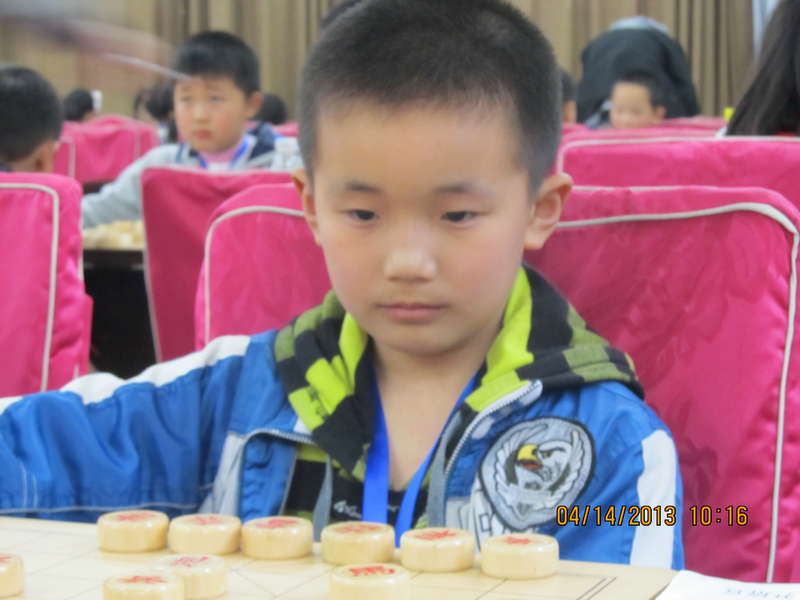 让孩子在象棋中感受快乐、迎接挑战、经受挫折