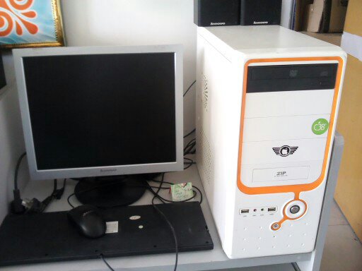 转让两台双核液晶电脑