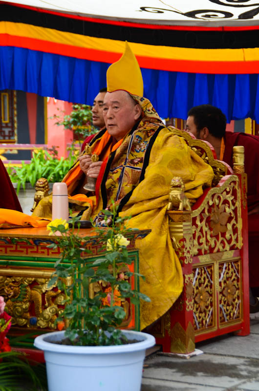 2013年康定南无寺晒佛——活佛入座篇