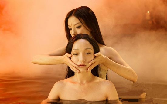 大尺度裸浴照让人血脉喷张的女星